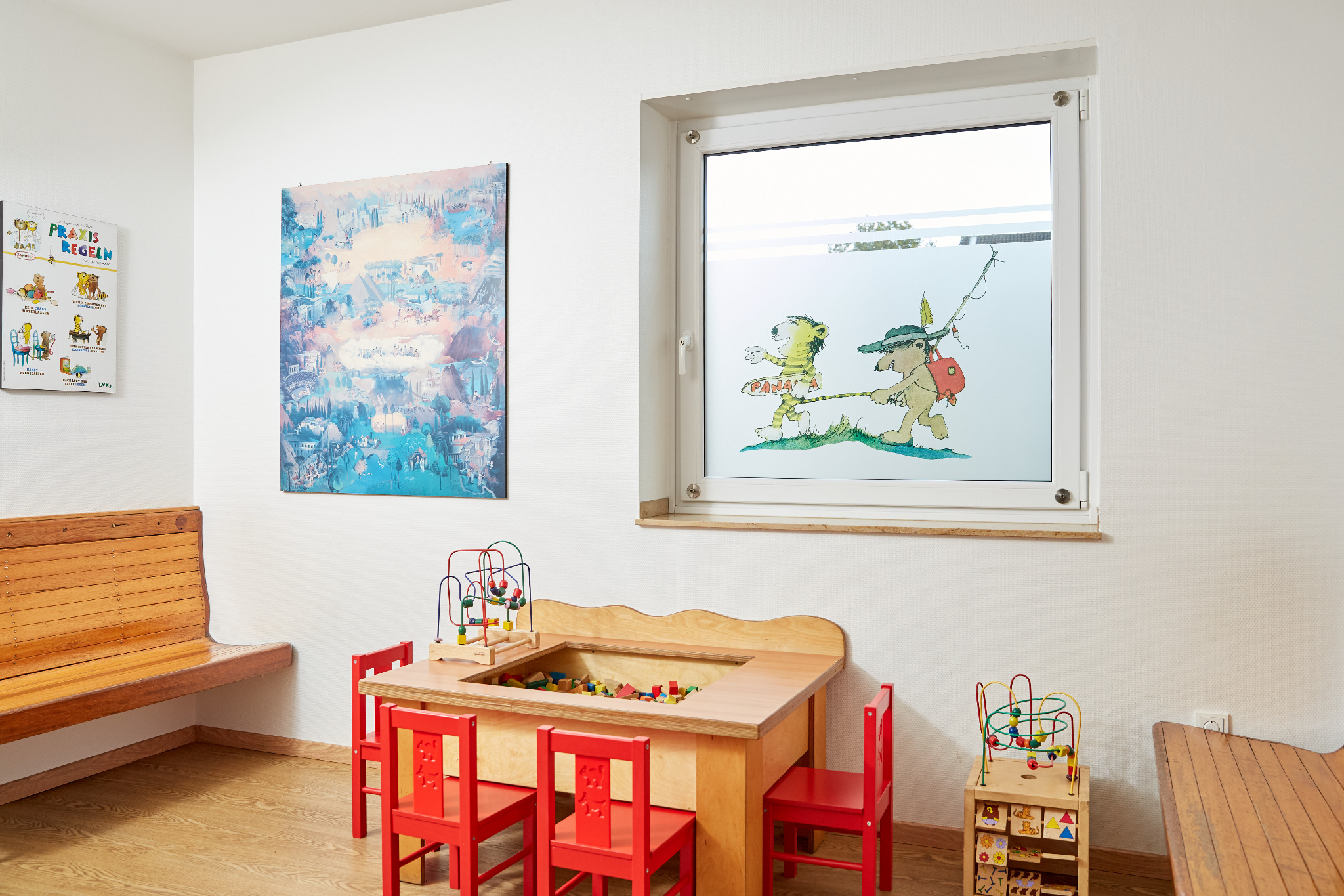 Wartezimmer mit Spielecke